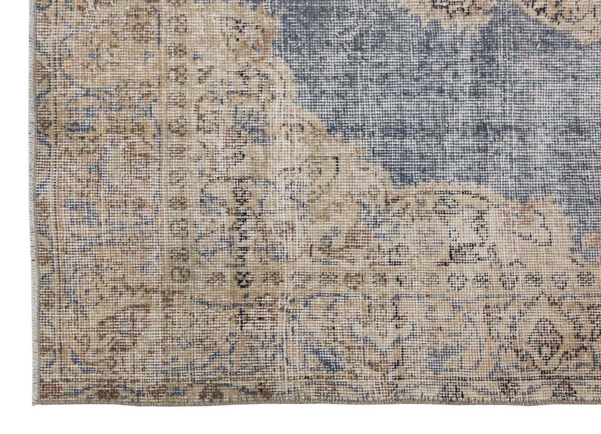 Vintage Rug 3'7" x 7'3" feet 110 x 220 cm