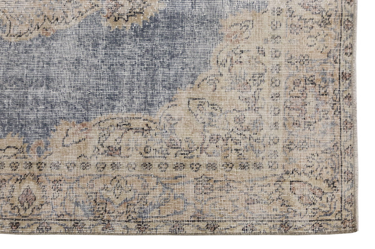 Vintage Rug 3'7" x 7'3" feet 110 x 220 cm