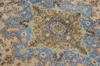 Vintage Rug 3'8" x 7 feet 112 x 213 cm