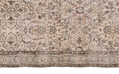 Vintage Rug 3'9" x 6'11" feet 115 x 208 cm