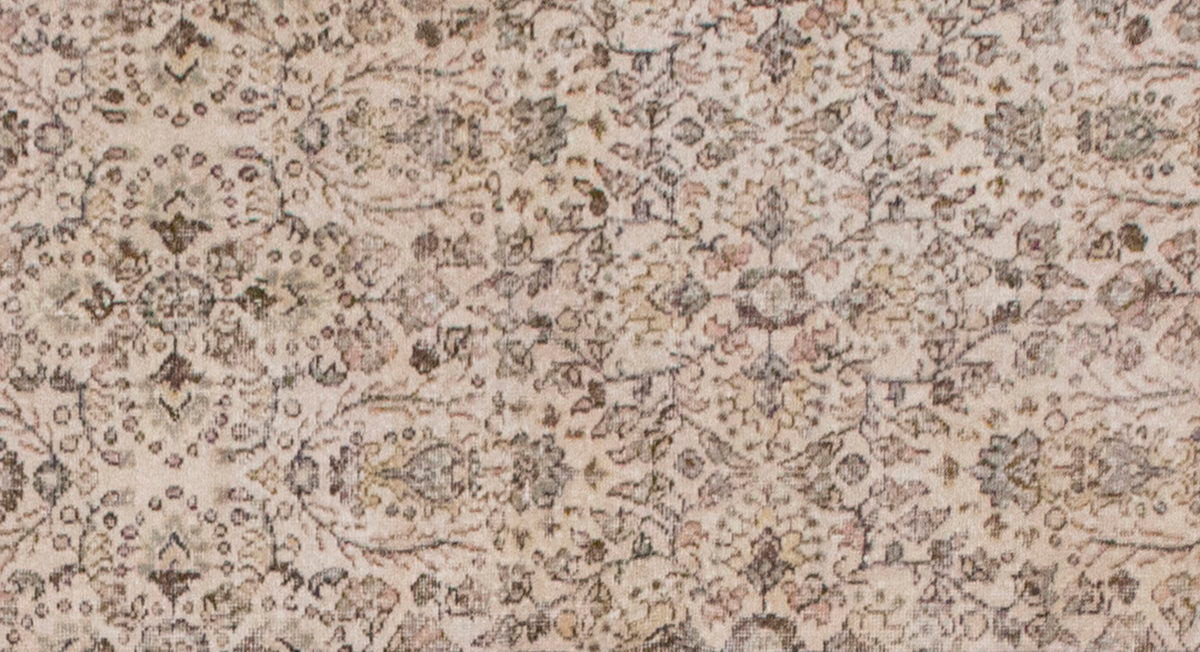 Vintage Rug 3'9" x 6'11" feet 115 x 208 cm