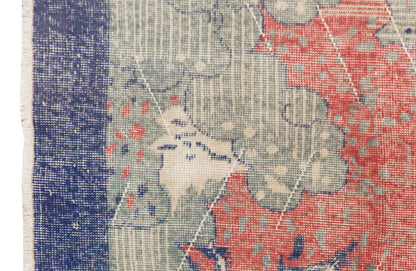 Vintage Rug 3'9" x 6'11" feet 115 x 210 cm