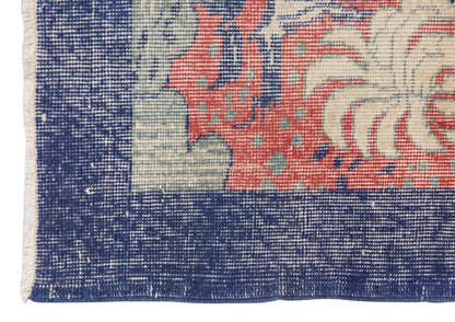 Vintage Rug 3'9" x 6'11" feet 115 x 210 cm