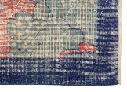Vintage Rug 3'9" x 6'11" feet 115 x 210 cm