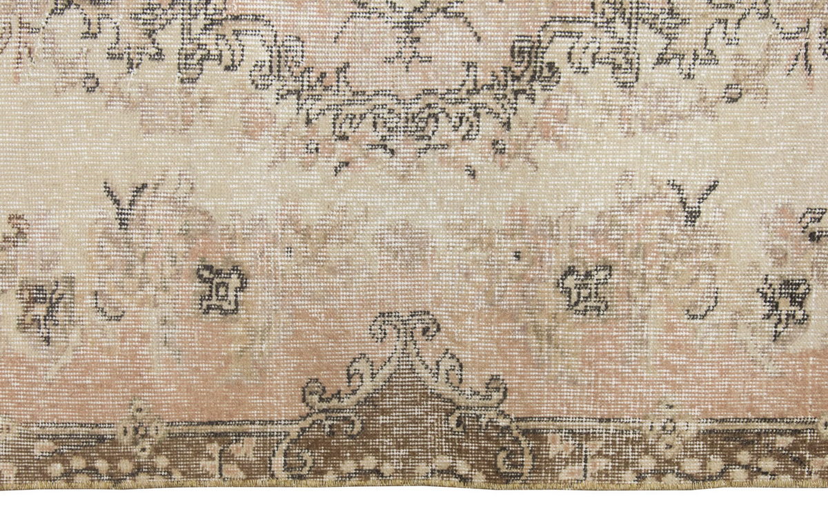 Vintage Rug 3'9" x 6'8" feet 114 x 203 cm