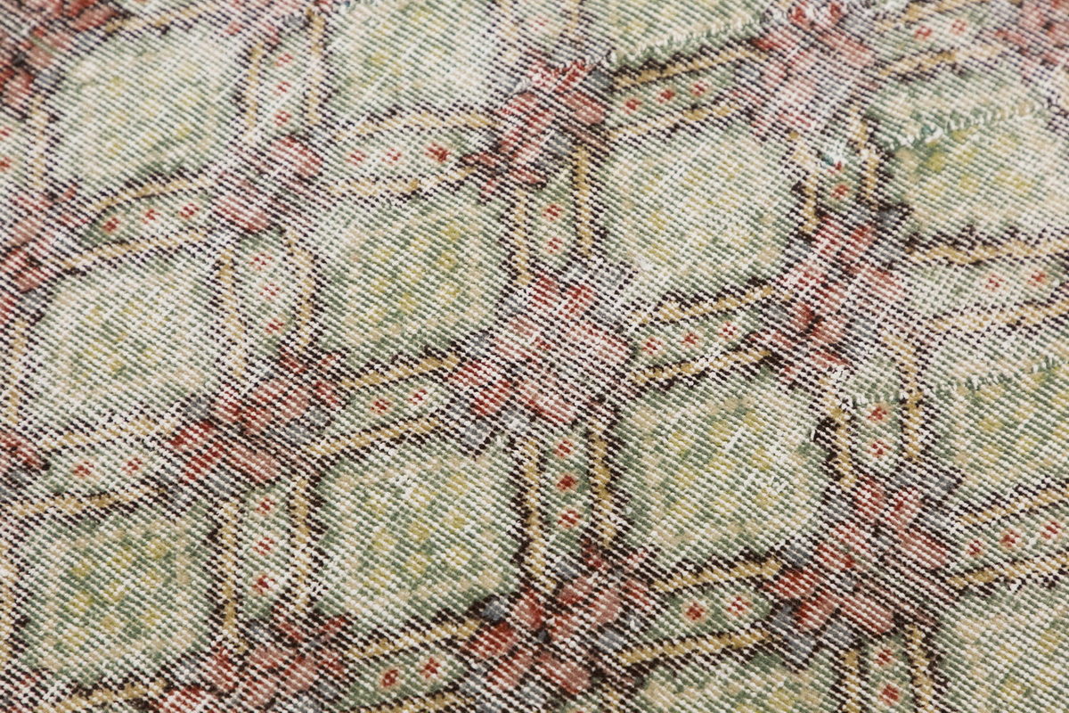 Vintage Rug 3'9" x 6'8" feet 114 x 203 cm