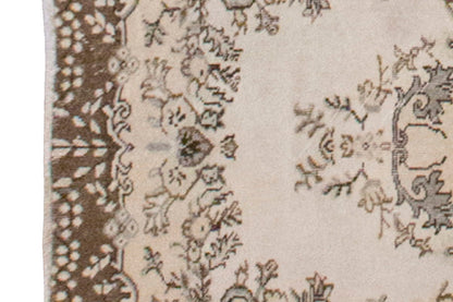 Vintage Rug 3'9" x 7'1" feet 115 x 215 cm