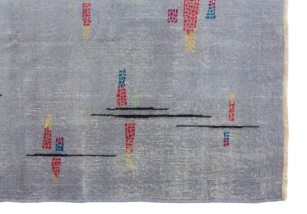 Vintage Rug 4" x 6'7" feet  124 x 200 cm