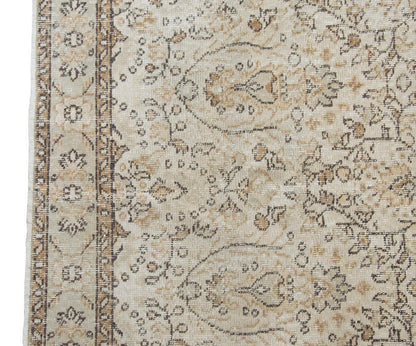 Vintage Rug 4" x 6'8" feet  118 x 202 cm