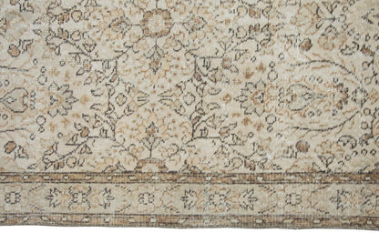 Vintage Rug 4" x 6'8" feet  118 x 202 cm