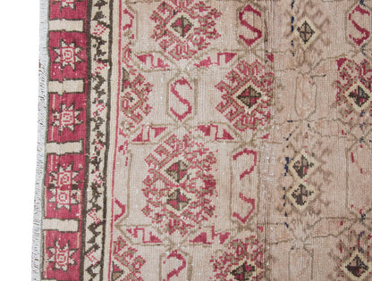 Vintage Rug 4" x 8'2" feet  123 x 250 cm
