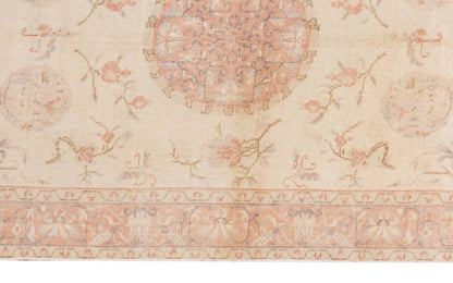Vintage Rug 4' x 6'8" feet 121 x 202 cm