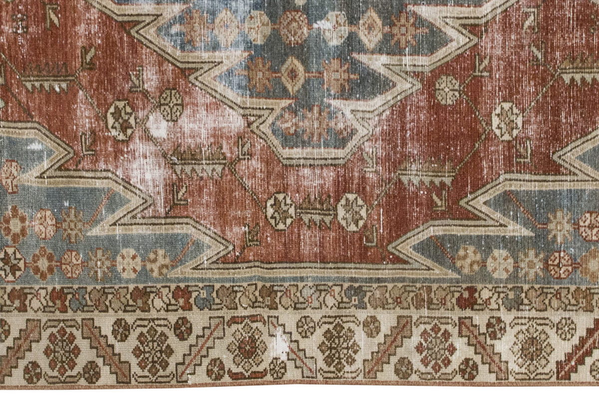 Vintage Rug 4'1" x 6'1" feet 125 x 185 cm