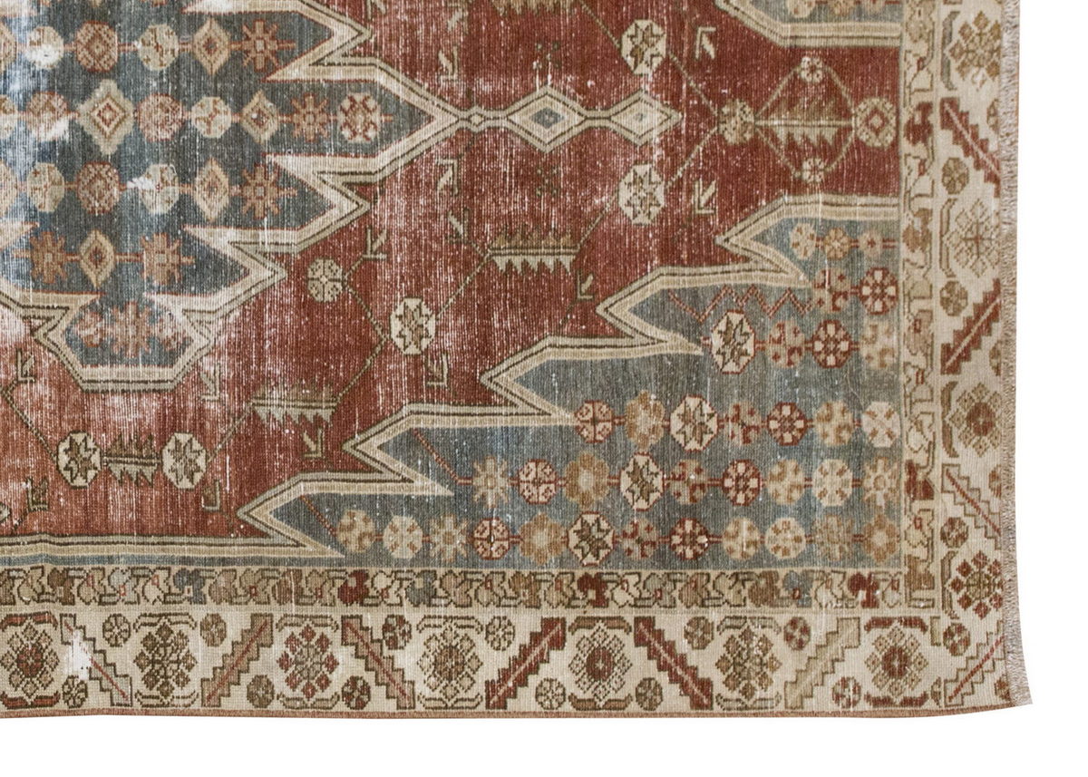Vintage Rug 4'1" x 6'1" feet 125 x 185 cm
