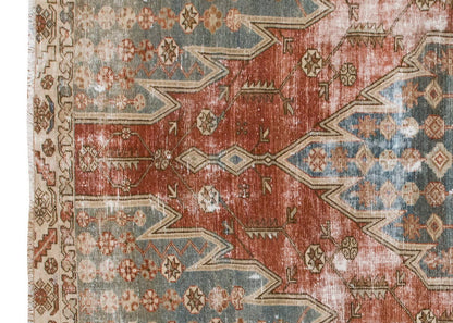 Vintage Rug 4'1" x 6'1" feet 125 x 185 cm