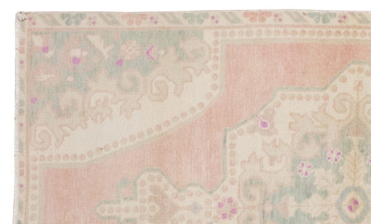 Vintage Rug 4'1" x 6'11" feet 125 x 210 cm
