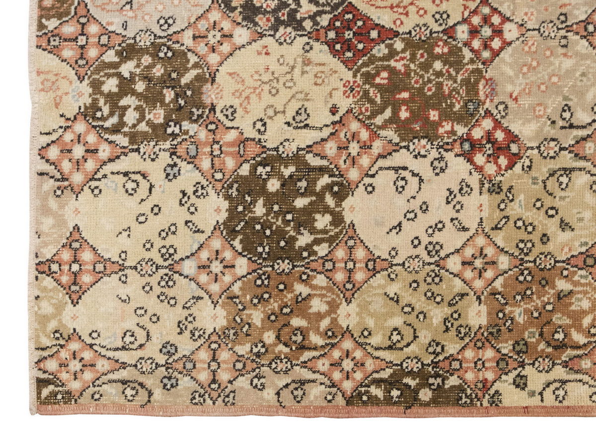 Vintage Rug 4'1" x 6'9" feet 125 x 205 cm