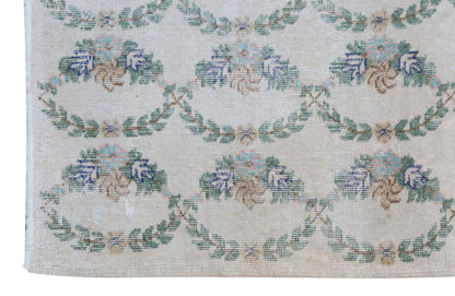 Vintage Rug 4'1" x 7'2" feet 125 x 218 cm