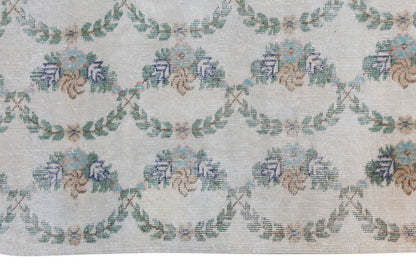 Vintage Rug 4'1" x 7'2" feet 125 x 218 cm