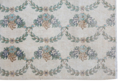Vintage Rug 4'1" x 7'2" feet 125 x 218 cm