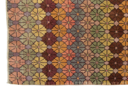 Vintage Rug 4'10" x 9'6" feet 147 x 290 cm