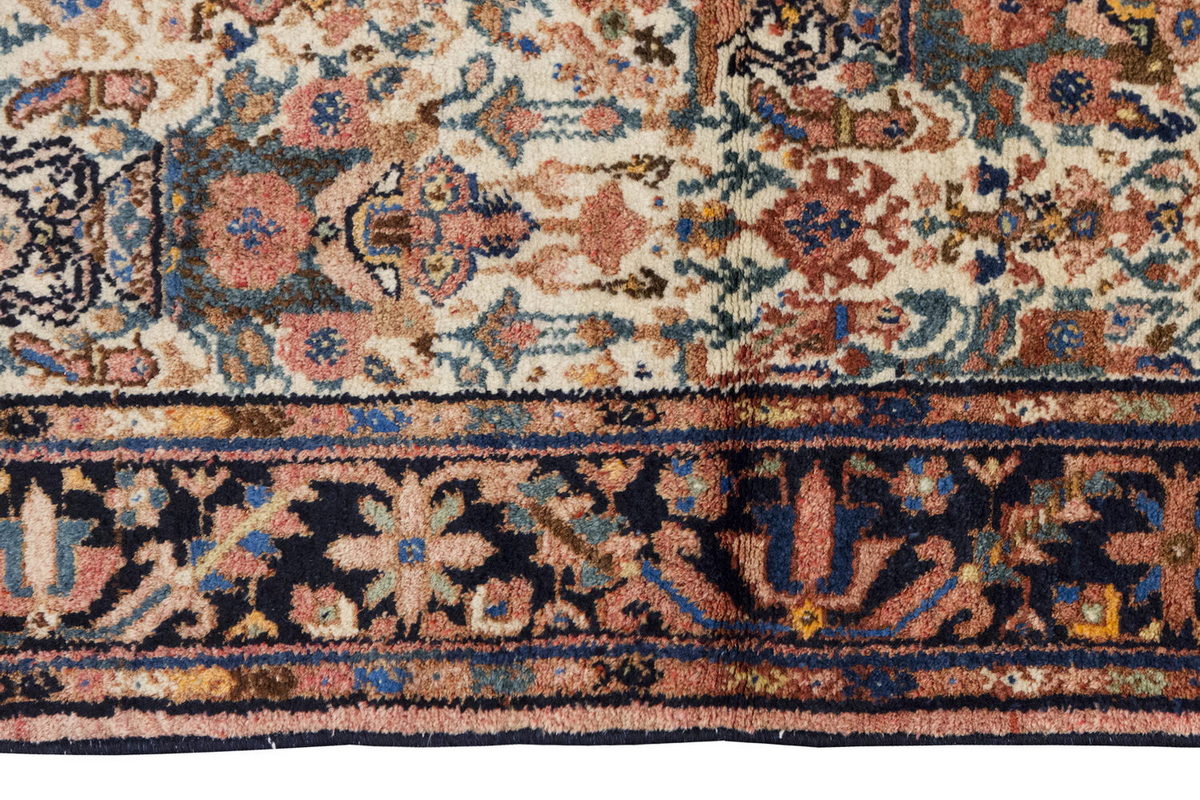 Vintage Rug 4'11" x 6'11" feet 150 x 210 cm