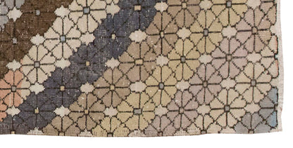 Vintage Rug 4'2" x 7'9" feet 127 x 235 cm