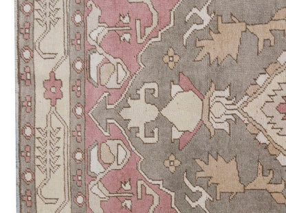 Vintage Rug 4'4" x 5'11" feet 132 x 180 cm