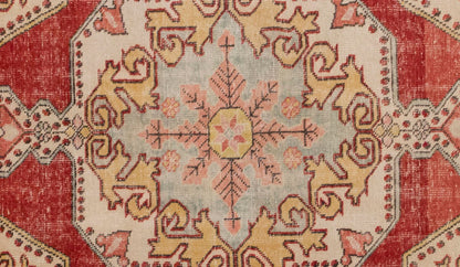 Vintage Rug 4'4" x 7'7" feet 132 x 230 cm
