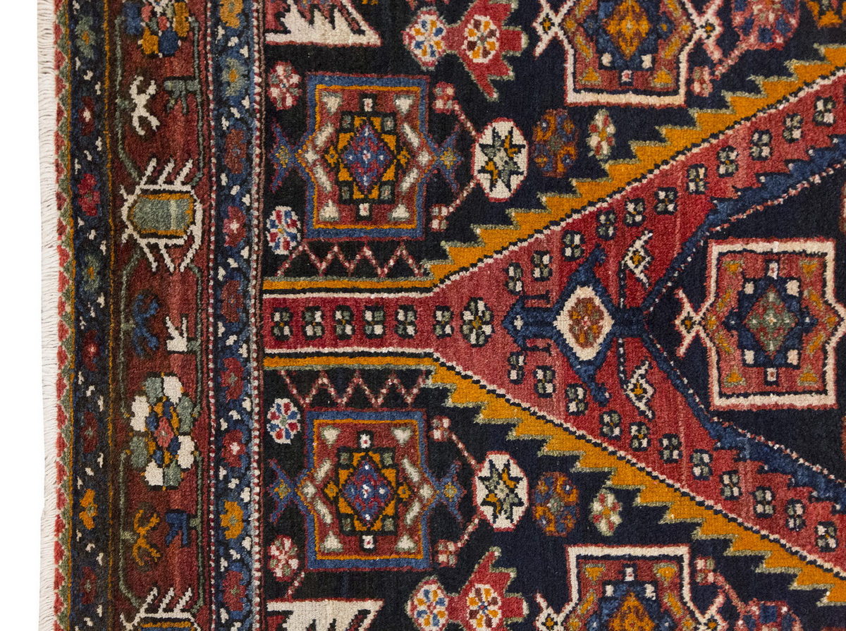Vintage Rug 4'5" x 6'9" feet 135 x 205 cm