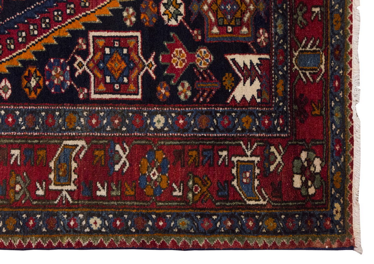 Vintage Rug 4'5" x 6'9" feet 135 x 205 cm