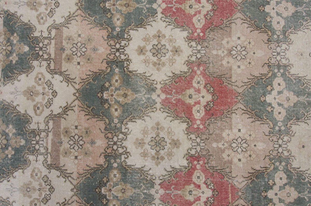 Vintage Rug 4'5" x 7'1" feet 135 x 215 cm
