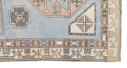 Vintage Rug 4'7" x 6'10" feet 140 x 208 cm