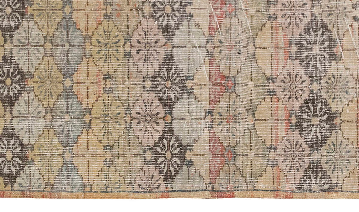 Vintage Rug 4'7" x 7'7" feet 140 x 231 cm