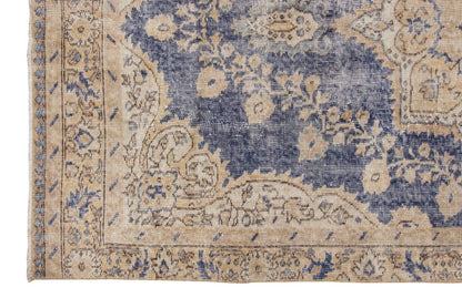 Vintage Rug 4'7 x 8'6" feet  140 x 260 cm