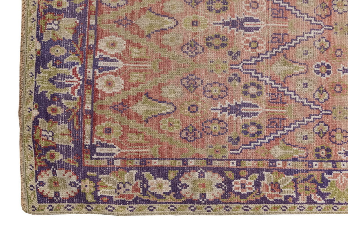 Vintage Rug 4'8" x 6'7" feet 141 x 200 cm