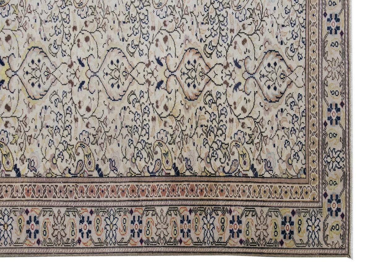 Vintage Rug 4'9" x 6'10" feet 145 x 209 cm