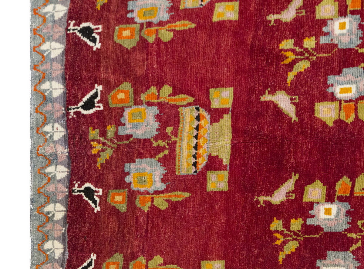 Vintage Rug 4'9" x 7'3" feet 145 x 220 cm