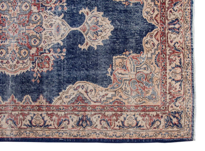 Vintage Rug 4 x 6'9" feet 122 x 205 cm