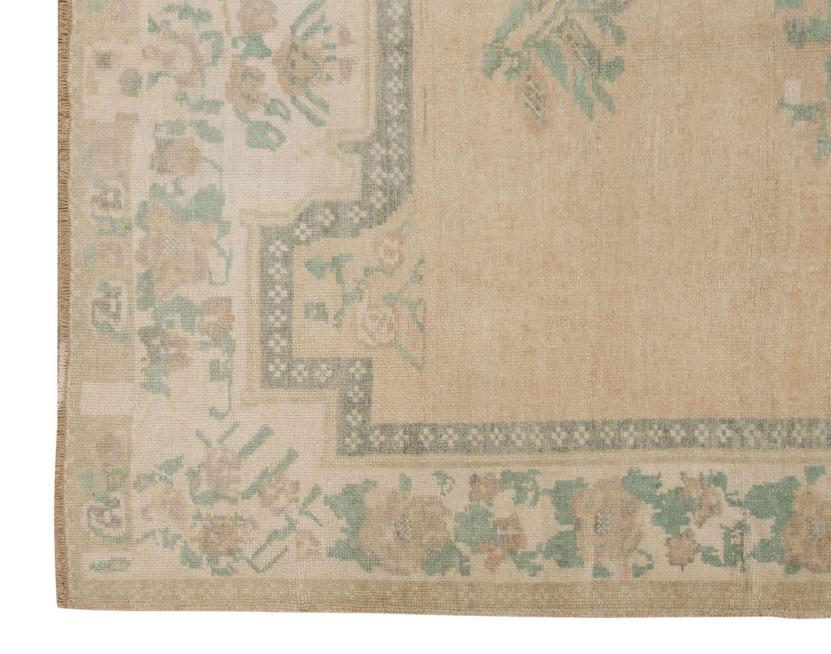 Vintage Rug 5" x 8'4" feet  152 x 253 cm