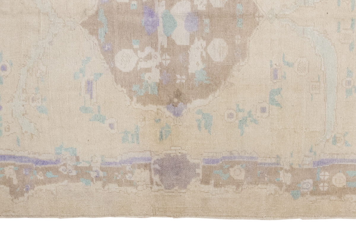 Vintage Rug 5' x 6'7" feet 152 x 200 cm