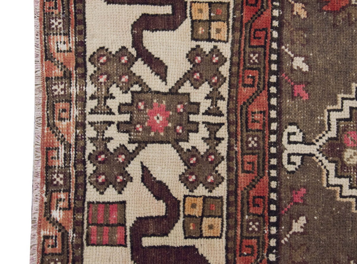 Vintage Rug 5'1" x 8'2" feet  155 x 248 cm