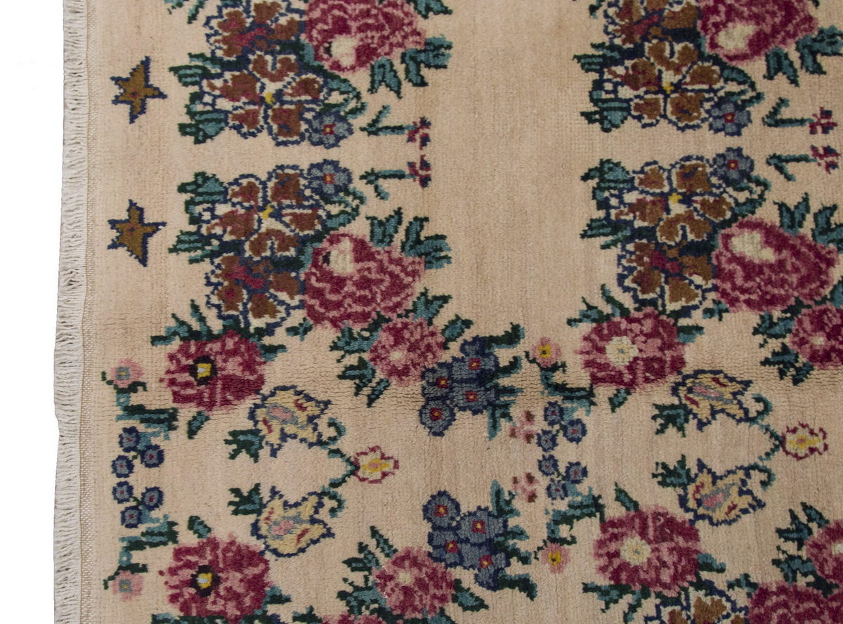 Vintage Rug 5'2" x 9'4" feet  157 x 284 cm