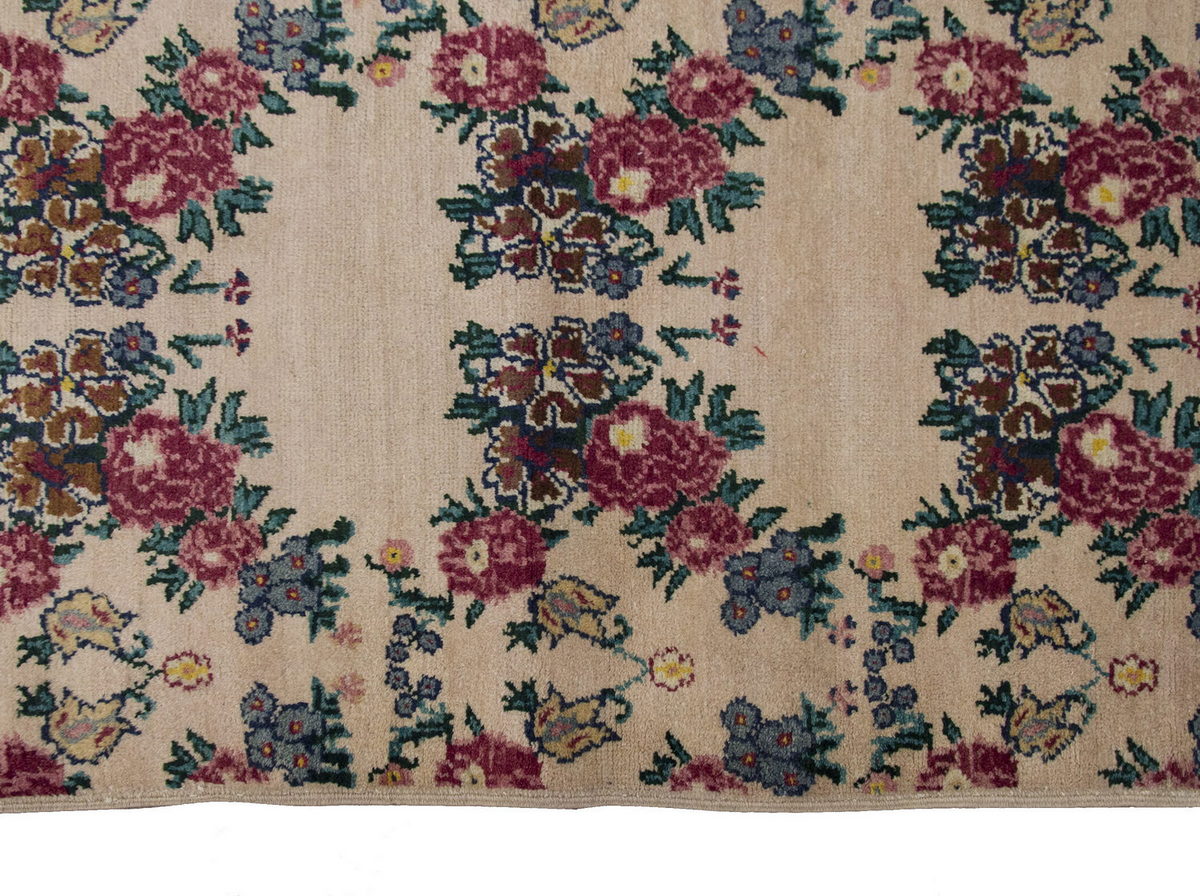 Vintage Rug 5'2" x 9'4" feet  157 x 284 cm