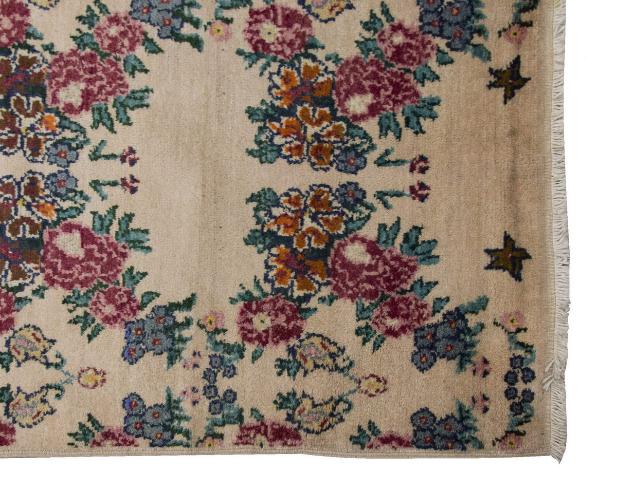 Vintage Rug 5'2" x 9'4" feet  157 x 284 cm