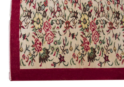 Vintage Rug 5'3" x 8'6" feet  160 x 258 cm