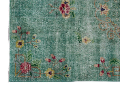 Vintage Rug 5'7" x 9" feet  170 x 275 cm