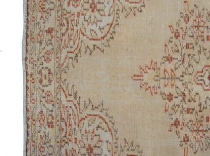 Vintage Rug 5'8" x 9'1" feet  173 x 278 cm