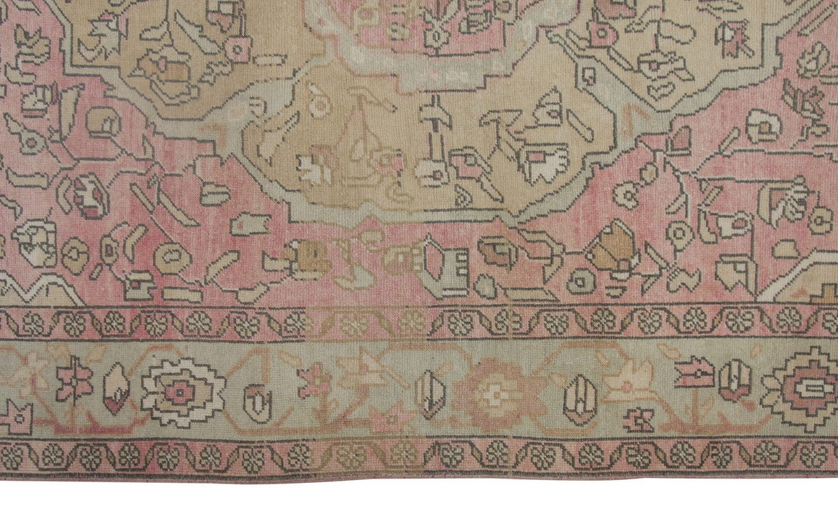 Vintage Rug 6" x 10'4" feet  177 x 315 cm