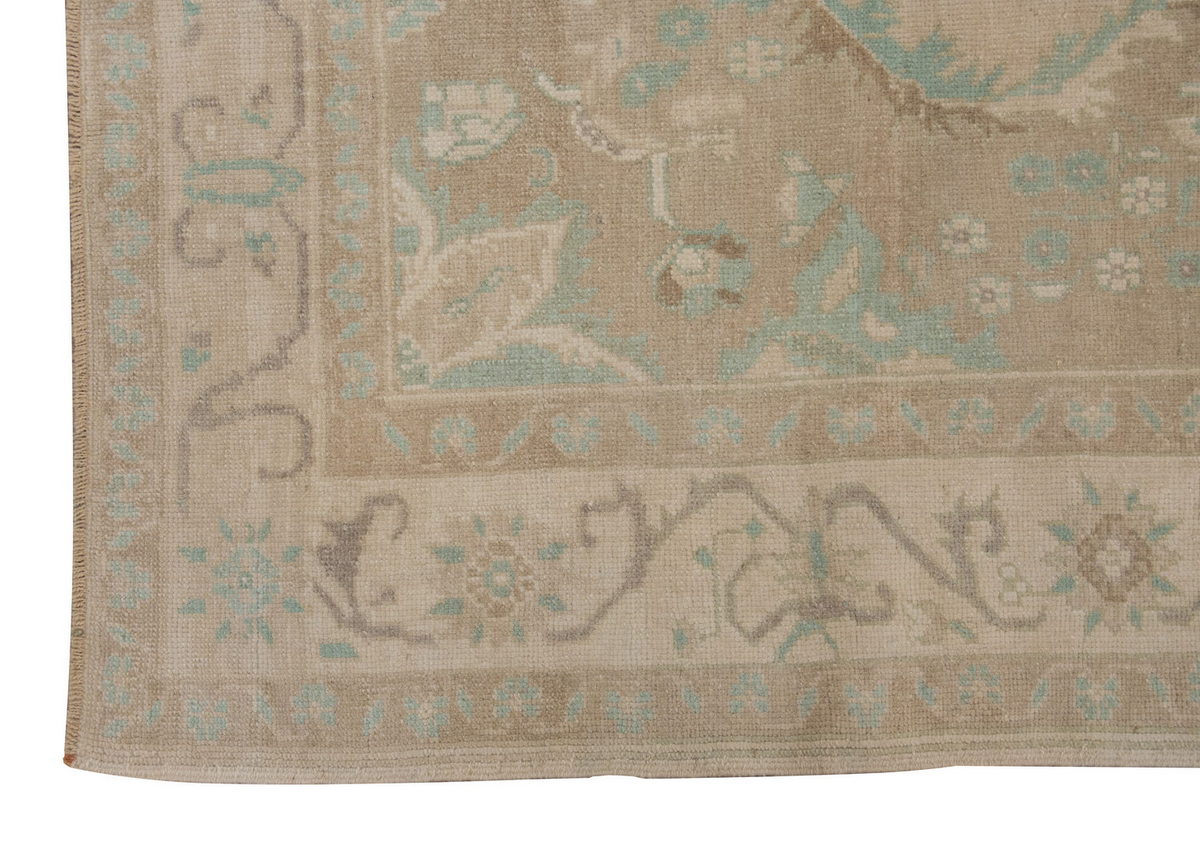 Vintage Rug 6" x 8'8" feet  185 x 264 cm